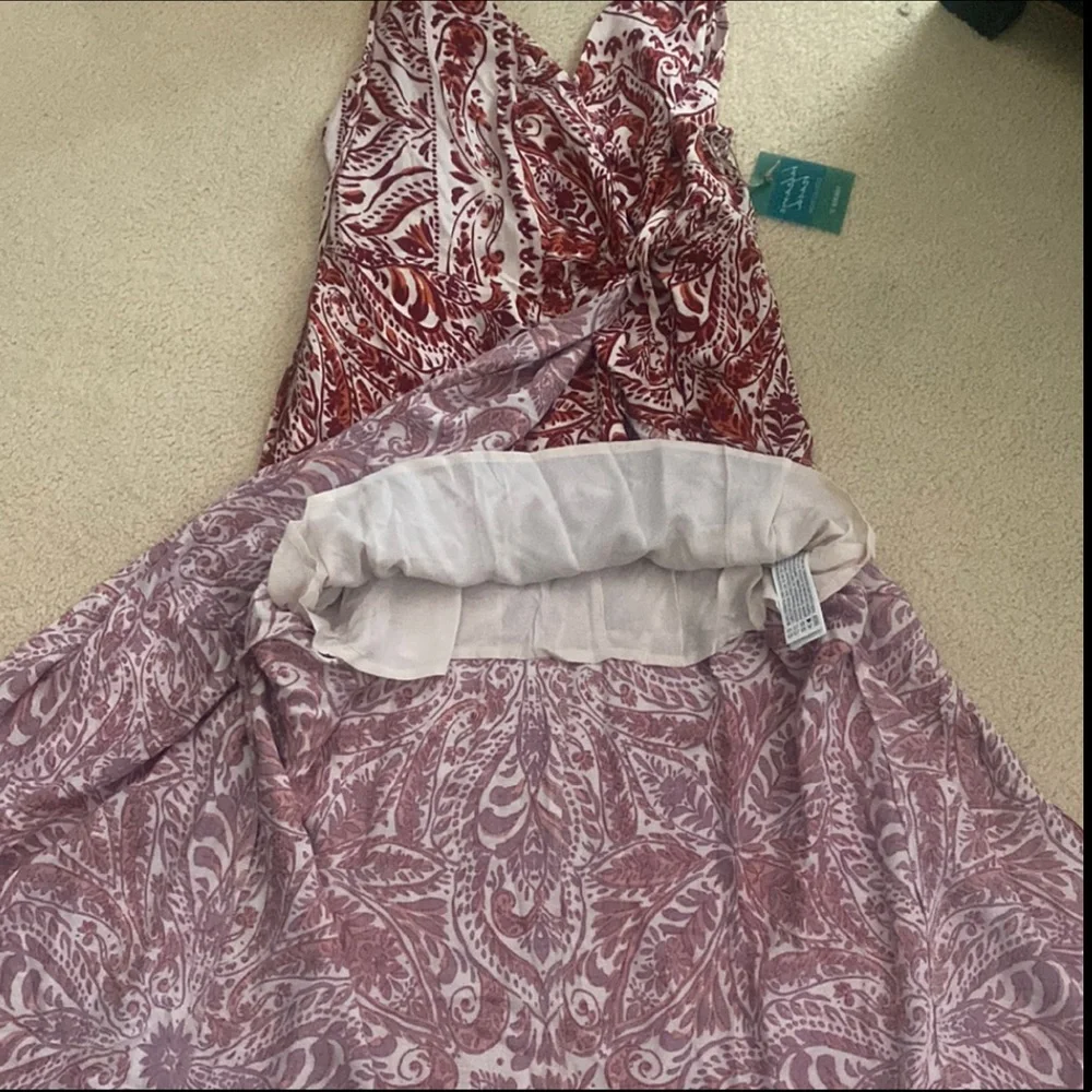 Red and white dress - Picture 4 of 6